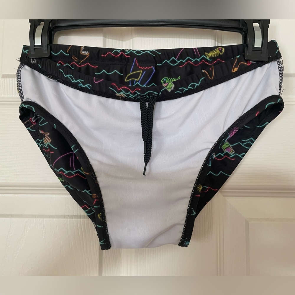 Pretty Snake Swim Brief. Size: Small - Picture 4 of 5